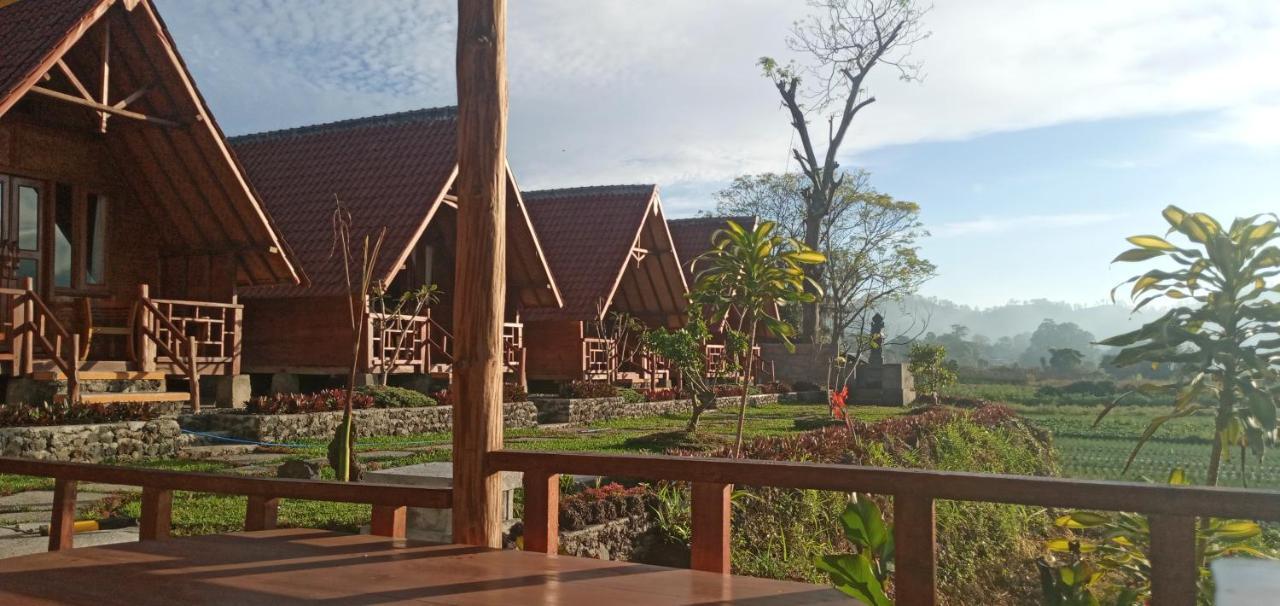 Lakeside Log Cabins Kintamani  Exterior photo