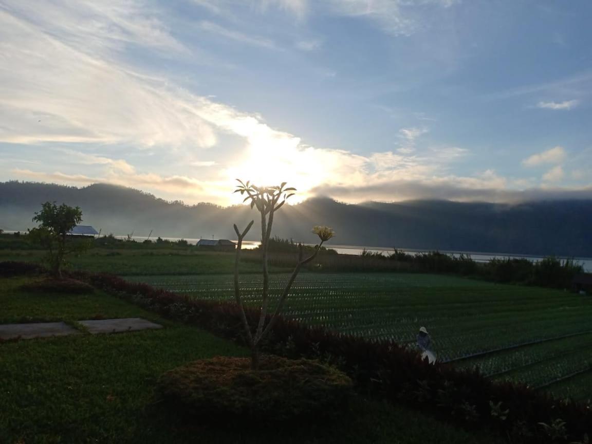 Lakeside Log Cabins Kintamani  Exterior photo